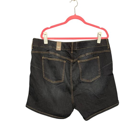 Torrid Bombshell 5" Premium Stretch High Waisted Denim Shorts Size 22 - Picture 8 of 9